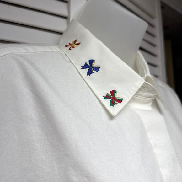 NWT Vintage Talbots White Button Up Shirt Embroidered Bow Neck Blouse Sz Medium - Picture 4 of 8